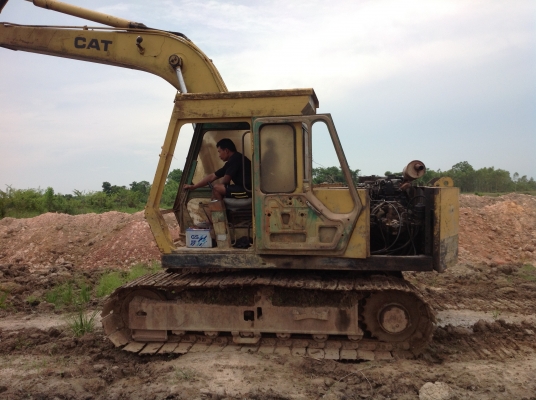 รถแม็คโครcat E110B