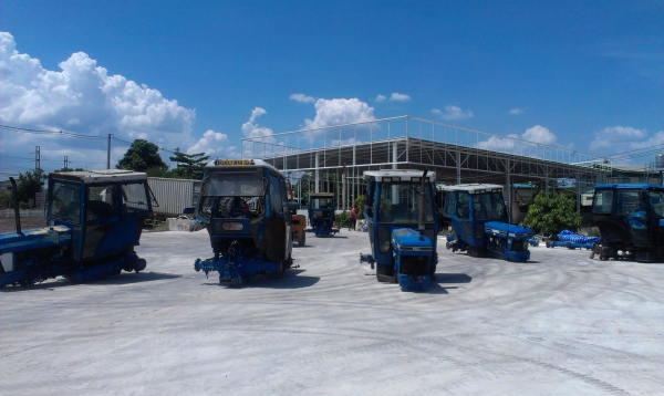 รถไถฟอร์ด นิวฮอลแลนด์เข้าแล้ว วันนี้