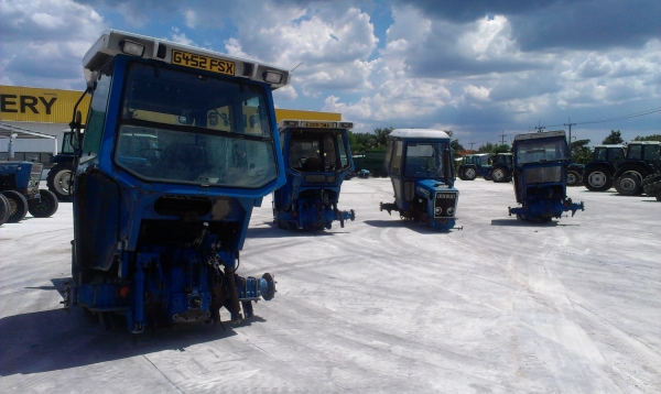 รถไถฟอร์ด นิวฮอลแลนด์เข้าแล้ว วันนี้