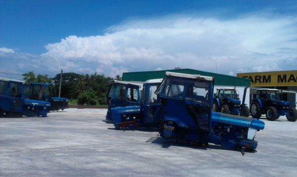 รถไถฟอร์ด นิวฮอลแลนด์เข้าแล้ว วันนี้