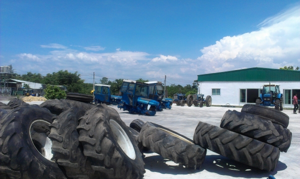 รถไถฟอร์ด นิวฮอลแลนด์เข้าแล้ว วันนี้