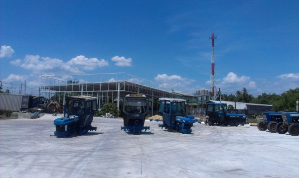 รถไถฟอร์ด นิวฮอลแลนด์เข้าแล้ว วันนี้