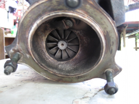 ขายเทอร์โบ volvo td04hl-13t  6,500 เก่าญี่ปุ่นรุนนิดหน่อย