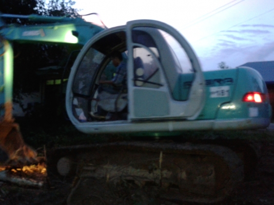 ขายรถแบคโฮ  KOBELCO SK100 รถนำเข้า ไม่ผ่านการใช้งานในประเทศไทย