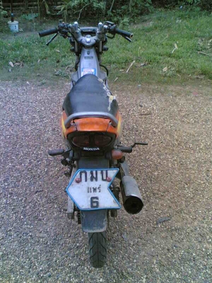 ขาย Honda NovaRs Dash เล่มทะเบียนพร้อมโอนภาษีขาดปีเดียวเครื่องพอใช้ ขายตามสภาพ ขาย 6900 บาท