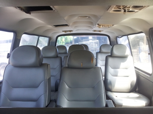 รถตู้ TOYOTA หัวจรวด