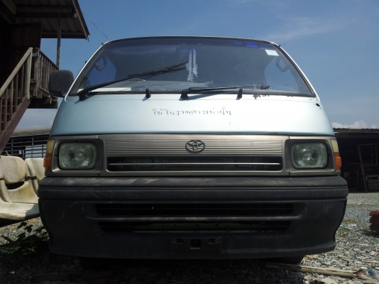 รถตู้ TOYOTA หัวจรวด