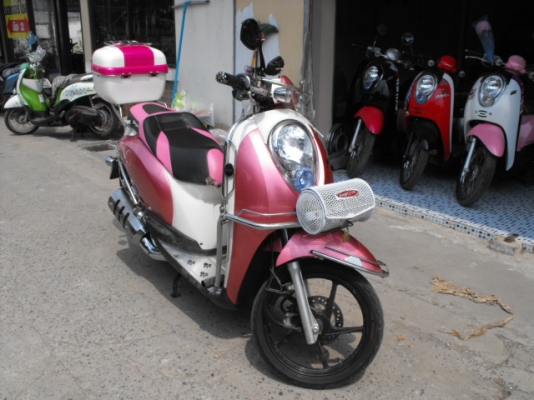 ขาย Scoopies I ล้อแม็ก ปี 53 สีชมพูน่ารัก