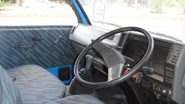 ISUZU NKR เครนTADANO ดาวน์45000ผ่อน10300/48เดือน