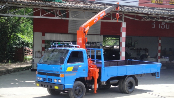 ISUZU NKR เครนTADANO ดาวน์45000ผ่อน10300/48เดือน