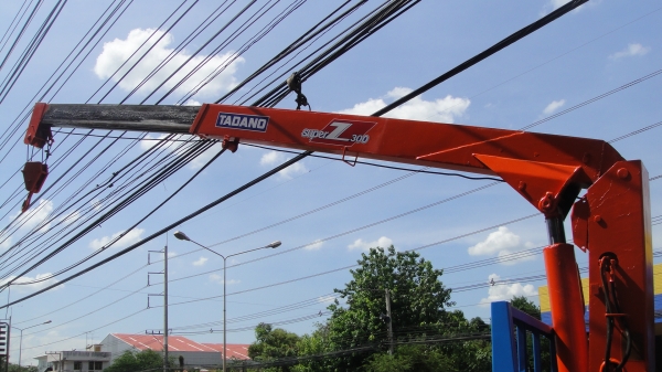 ISUZU NKR เครนTADANO ดาวน์45000ผ่อน10300/48เดือน