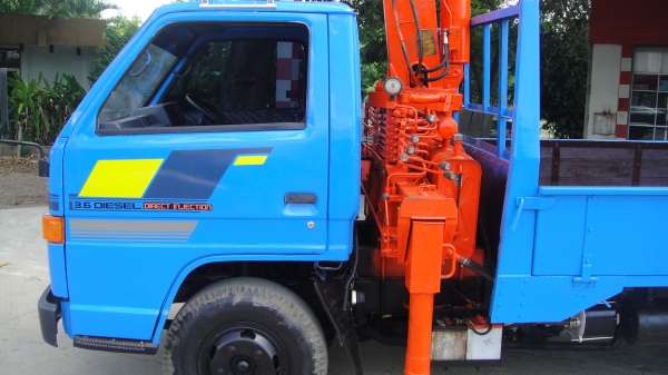 ISUZU NKR เครนTADANO ดาวน์45000ผ่อน10300/48เดือน