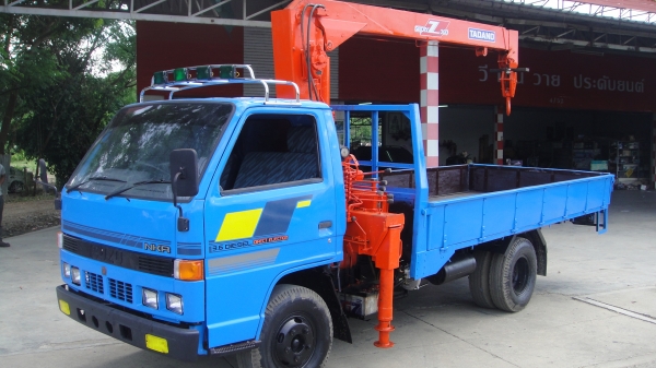 ISUZU NKR เครนTADANO ดาวน์45000ผ่อน10300/48เดือน