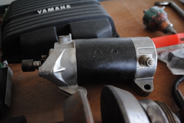 ถังน้ำมันใหม่ ใบพัดและอะไหล่อื่นๆ ถังน้ำมันใหม่ ใบพัดและอะไหล่อื่นๆ