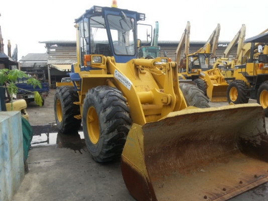 รถตักล้อยาง WA150-1-30227  สภาพสวย  นำเข้าจากญี่ปุ่น เพิ่งมาถึงไทยวันนี้  รถจอดที่ C.S หลักสี่ โทร.081-373-0559