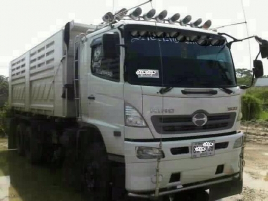 HINO MEGA SERIES 500 - 380 HP EURO3 ปี 54 รถพ่วงแม่+ลูก กระบะดั๊มพ์เหล็กของสามมิตรลอนเฉียงทั้งแม่ทั้งลูกสวยจัด ลูก 3 เพลาดั๊มพ์ความยาว 6.50 เมตร เครื่องดีภายในสวยครบ แอร์ พ.เพาเวอร์ ก.ไฟฟ้า เบรคทริ๊ปฟี้ครบครัน ช่วงล่างยางสภาพดี 80\% พร้อมใช้งาน เอกสารทะเบี HINO MEGA SERIES 500 - 380 HP EURO3 ปี 54 รถพ่วงแม่+ลูก กระบะดั๊มพ์เหล็กของสามมิตรลอนเฉียงทั้งแม่ทั้งลูกสวยจัด ลูก 3 เพลาดั๊มพ์ความยาว 6.50 เมตร เครื่องดีภายในสวยครบ แอร์ พ.เพาเวอร์ ก.ไฟฟ้า เบรคทริ๊ปฟี้ครบครัน ช่วงล่างยางสภาพดี 80\% พร้อมใช้งาน เอกสารทะเบี