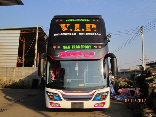 ขายรถบัส VIP 10 ล้อ ลายก้านกล้วย เครื่องเสียง + ประกันภัยประเภท 1