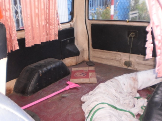 Nissan สภาพพร้อมใช้ แอร์เย็น เพลงเพราะ เบาะครบ