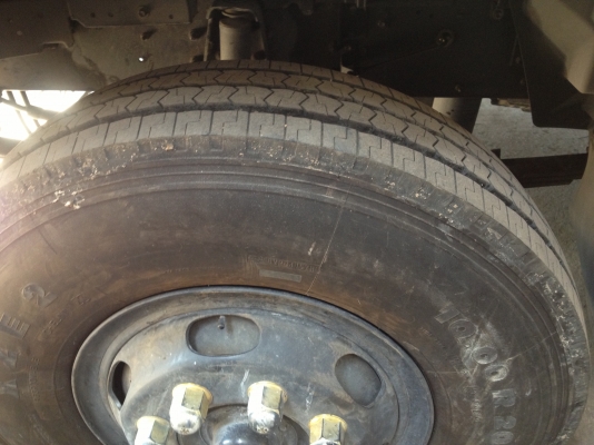 ขาย ISUZU FTRหัวโรโบคอบ CNG ห้างแท้ออกตรีเพชรปี 53 ตู้แห้ง10บาน