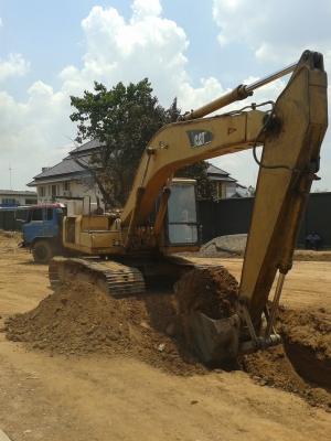 ขายรถแบคโฮ  CAT E200B   โทร 081-8712644