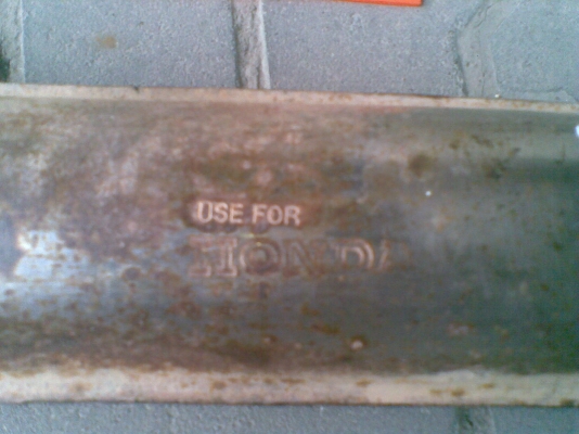 ท่อ แท้C-70 และ /ฝาข้าง แท้ C-100 (เหมา2ชิ้น950) -  นัดเชียงใหม่