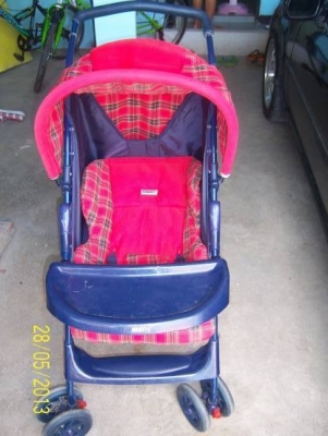 ขายรถเข็นเด็ก สภาพใหม่มากๆ