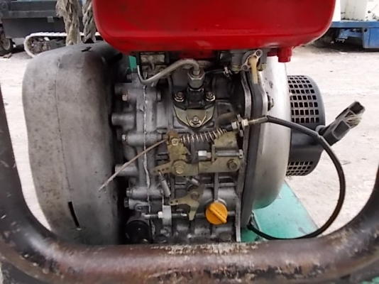 รหัส:13001193เครื่องตบดินสั่นสะเทือน ครื่องดีเซลYANMARสตาจกุญแจได้330kg.ขนาด6.7ps.ประหยัดน้ำมัน เคลื่อนที่ง่าย