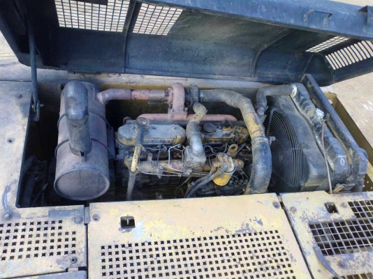 ขายด่วน  รถแบคโฮ CAT 320 V1 บูม อาร์ม สวย ไม่มีปะ รถสู้งานแข็ง สวยแจ่ม มีเล่มทะเบียนครบ.