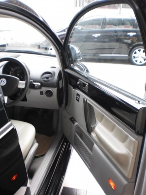 VOLKSWAGEN BEETLE 2.0 VOLKSWAGEN BEETLE 2.0