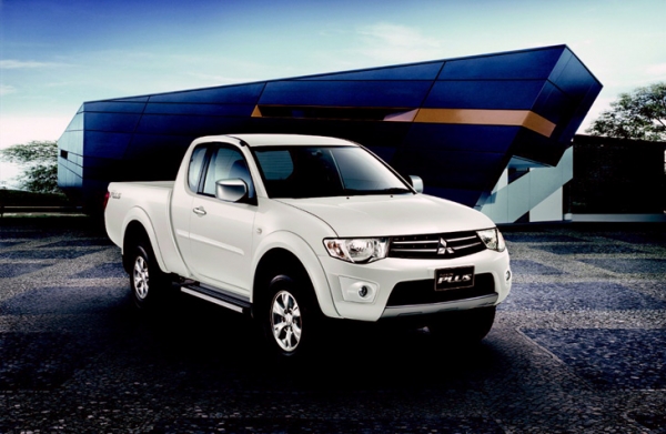 ****รับจองมิตซูบิชิทุกรุ่น พร้อมบริการด้วยความซื่อสัตย์ เป็นกันเองจริงใจไม่หลอกลวงคับ**** (ดาวน์เพียง 20,000 เป็นเจ้าของรถได้เลย)