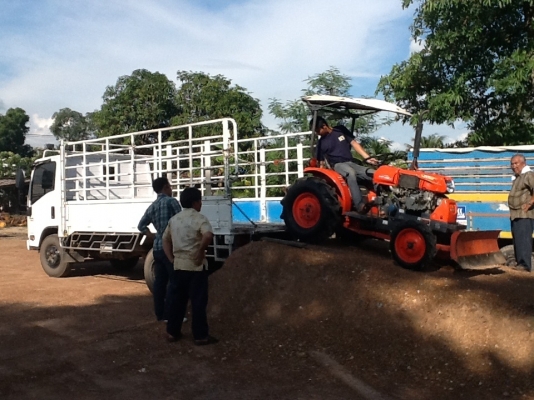 คูโบต้า KRT140 พลัส ใบมีดดันหน้าตราช้าง รถไร่สวยๆเดิมๆทำงาน 785 ชั่วโมง