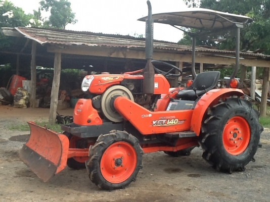 คูโบต้า KRT140 พลัส ใบมีดดันหน้าตราช้าง รถไร่สวยๆเดิมๆทำงาน 785 ชั่วโมง
