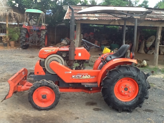 คูโบต้า KRT140 พลัส ใบมีดดันหน้าตราช้าง รถไร่สวยๆเดิมๆทำงาน 785 ชั่วโมง