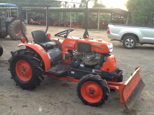 คูโบต้า KRT140 พลัส ใบมีดดันหน้าตราช้าง รถไร่สวยๆเดิมๆทำงาน 785 ชั่วโมง