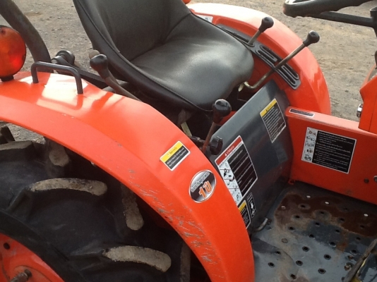 คูโบต้า KRT140 พลัส ใบมีดดันหน้าตราช้าง รถไร่สวยๆเดิมๆทำงาน 785 ชั่วโมง