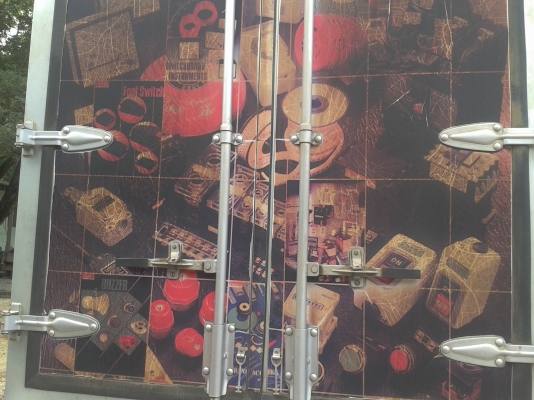 ตู้แห้งสภาพ80\% ใช้ขนอุปกรณ์ไฟฟ้า ภายในสวยมาก