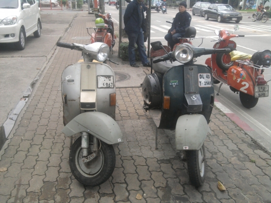 ขาย vespa PX 150 ราคาคันละ 26500 บาท แรงมันๆกันไปเลยครับ  ลดแล้วครับ 25555  บาท