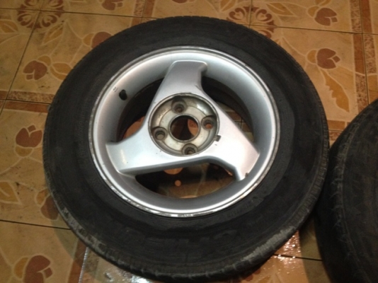 ขายล้อแม็กซ์มือ2 Misubrishi ขอบ13 4รู100+ยาง ราคา 1900 บาทถูก