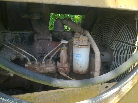 ขายถูก!!CAT D4E เล่มทะเบียน สภาพดี สวย เต็ม เจ้าของซืัอมาใช้งานเดียว จอดหญ้าคลุมเกือบมิด ขายถูก!!CAT D4E เล่มทะเบียน สภาพดี สวย เต็ม เจ้าของซืัอมาใช้งานเดียว จอดหญ้าคลุมเกือบมิด