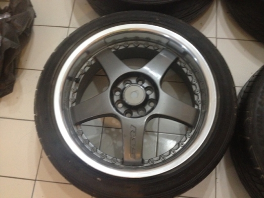 ขายแม็กซ์มือ2 Lenso RS5 ขอบ17 4รู100/114 +ยาง ราคา 8,900 บาท