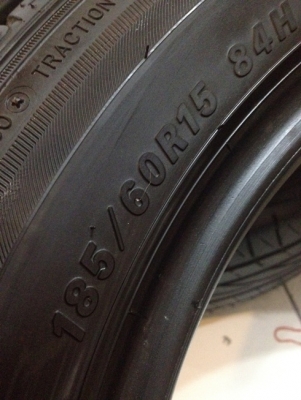 ขายยางขอบ15 ปี11 Falken 185/60/15 ดอกเยอะ ราคา 3800 บาท