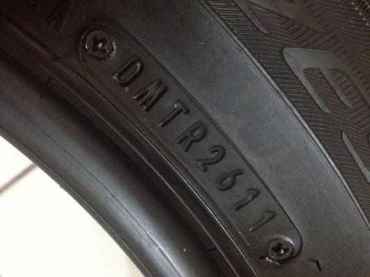 ขายยางขอบ15 ปี11 Falken 185/60/15 ดอกเยอะ ราคา 3800 บาท