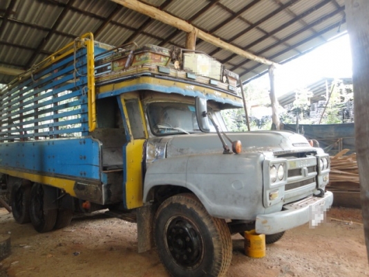 ISUZU 10 ล้อหัวยาว ยางเต็ม เล่มพร้อมโอนค่ะ ISUZU 10 ล้อหัวยาว ยางเต็ม เล่มพร้อมโอนค่ะ