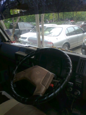 ขายบัสดี้เครื่อง 90แรงม้า สีเดิมบางๆไม่เคยทำสี แอร์ หน้า หลัง หนาวสำหรับคนที่ชอบรถเดิม