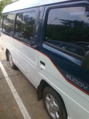 ขายบัสดี้เครื่อง 90แรงม้า สีเดิมบางๆไม่เคยทำสี แอร์ หน้า หลัง หนาวสำหรับคนที่ชอบรถเดิม