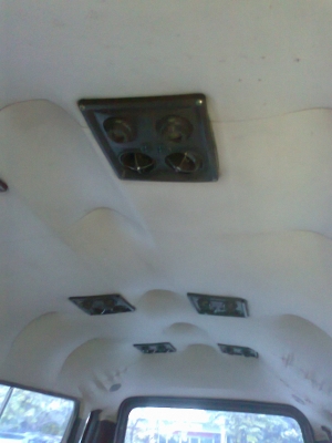 ขายบัสดี้เครื่อง 90แรงม้า สีเดิมบางๆไม่เคยทำสี แอร์ หน้า หลัง หนาวสำหรับคนที่ชอบรถเดิม