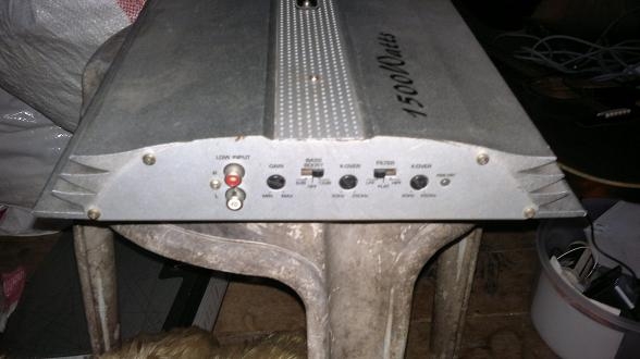 ขายด่วนลดราคาแล้วมารับเองนะเดี่ยวลดอีกอิอิอิ แอมป์ คลาสab 1500 วัต  แรงขับซับได้ครับถูกๆแรงและเสียงดี