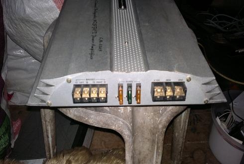 ขายด่วนลดราคาแล้วมารับเองนะเดี่ยวลดอีกอิอิอิ แอมป์ คลาสab 1500 วัต  แรงขับซับได้ครับถูกๆแรงและเสียงดี