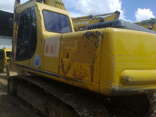 ขาย..รถขุดPC200-6 เล่มทะเบียน รถมือเดียวจากห้าง สภาพดีรถแห้งไม่มีเยื้ม เดิมๆ