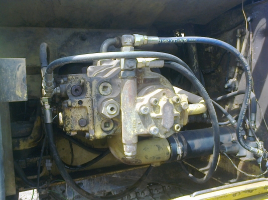 ขาย..รถขุดPC200-6 เล่มทะเบียน รถมือเดียวจากห้าง สภาพดีรถแห้งไม่มีเยื้ม เดิมๆ